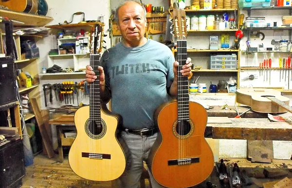 Taller de Instrumentos Musicales de la Familia Uyaguari