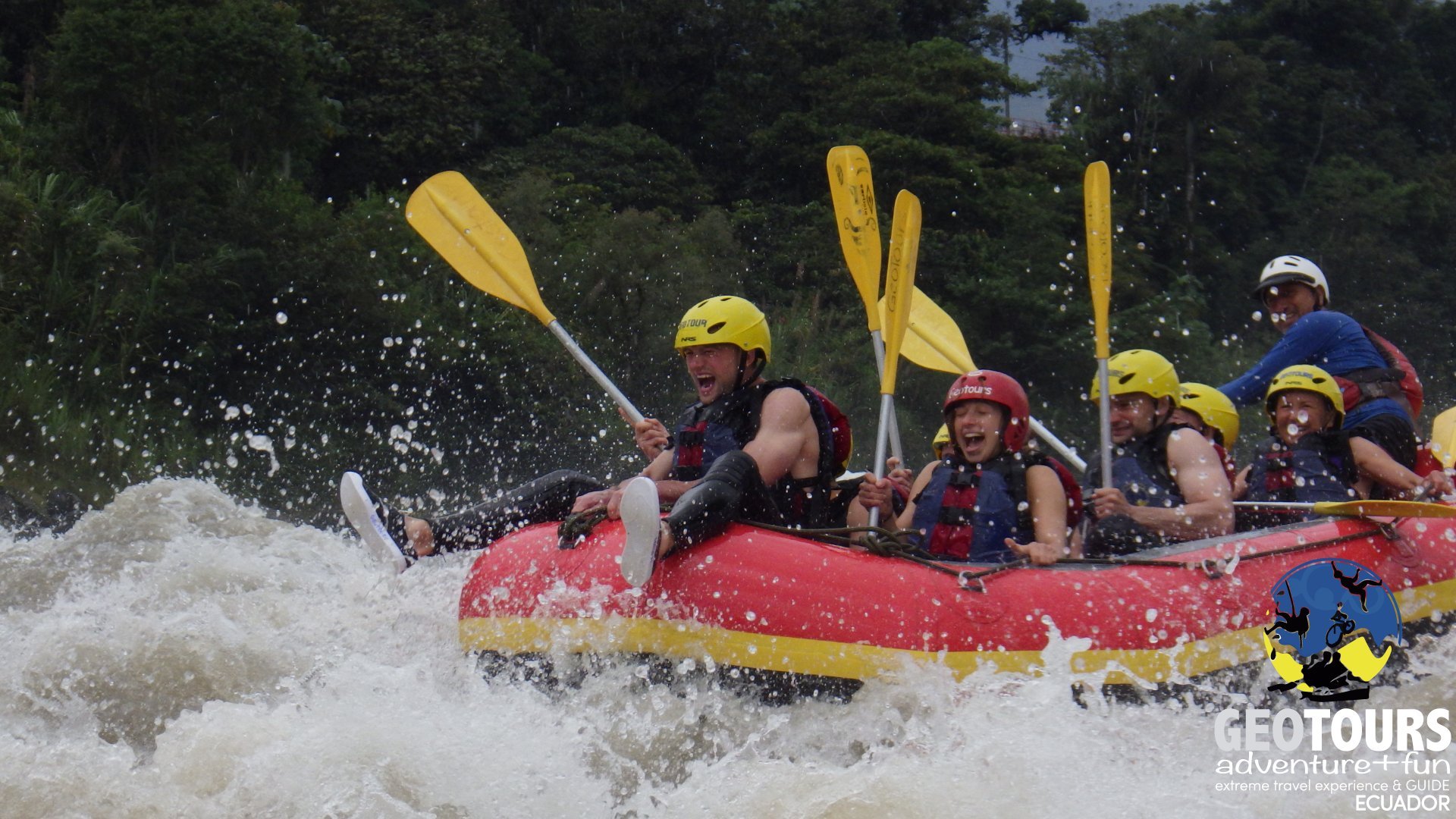 Tour Rafting en el alto Pastaza Nivel III+ IV
